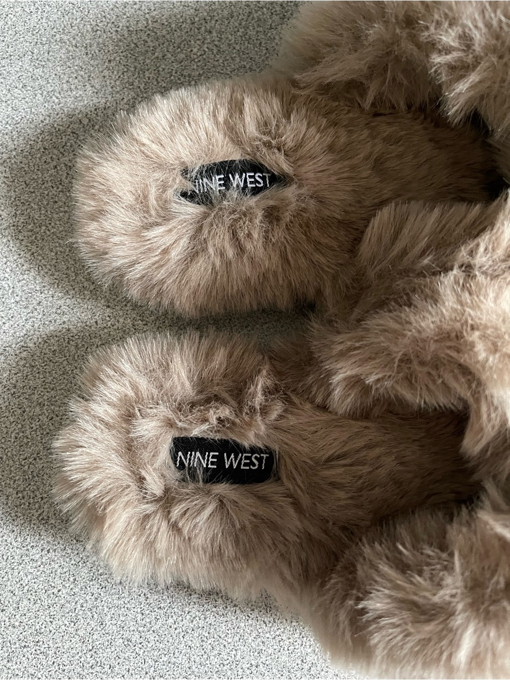 Nine West Plush Crossover Faux Fur Slippers - Brown Size 7-8 - Picture 4 of 6